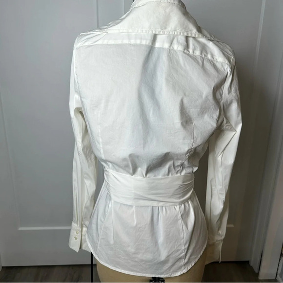 172.  white blouse - Picture 8 of 16